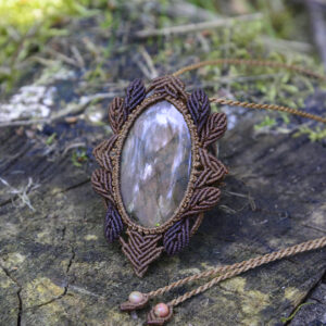 Necklace with Labradorite