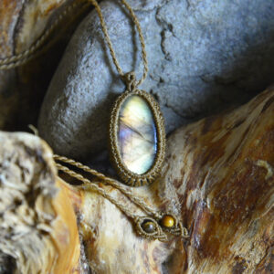 Necklace with Labradorite