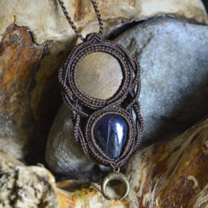 Necklace with Ammolite